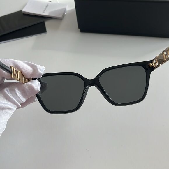 New design Versace ?authentic square black and gold sunglasses